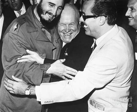 Fidel Castro Hugging Nikita Khrushchev Photograph by Bettmann - Pixels