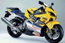 Honda CBR 750 engine and features - Honda motorcycles | Motorcycles and Ninja 250