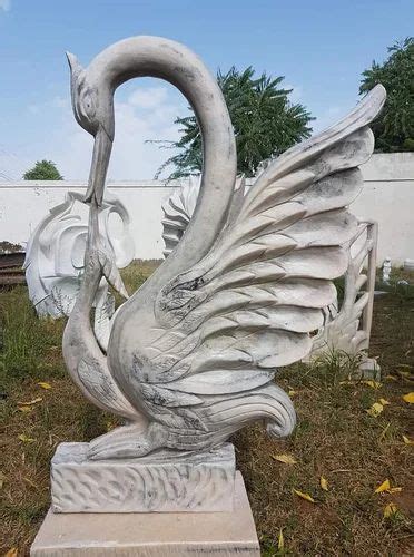 Marble Garden Statues at Rs 21000/piece | Marble Statue in Makrana | ID: 2849616466755