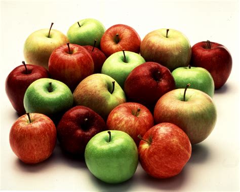 Does An Apple a Day Keep the Doctor Away? | SiOWfa15: Science in Our World: Certainty and ...