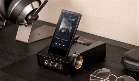 Astell Kern Acro CA1000T veelzijdige hoofdtelefoonversterker en streamer