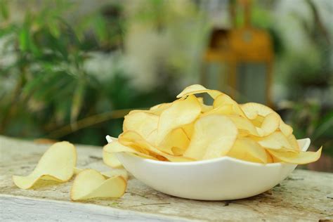 TAPIOCA CHIPS – Yellow Chips