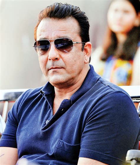 Sanjay Dutt gives an apology on behalf of his guards - The Indian Wire