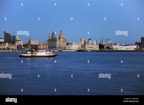 Liverpool Waterfront Day & Night Stock Photo - Alamy