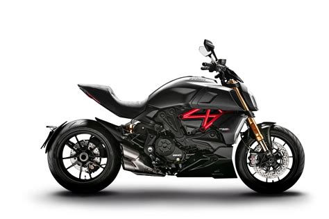 Motorrad Vergleich Ducati Diavel 1260 S 2022 vs. Ducati XDiavel S 2020