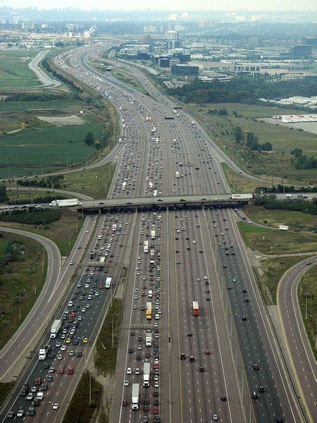 Widest Highway in the world - Highway 401 Canada photos. | Photobundle