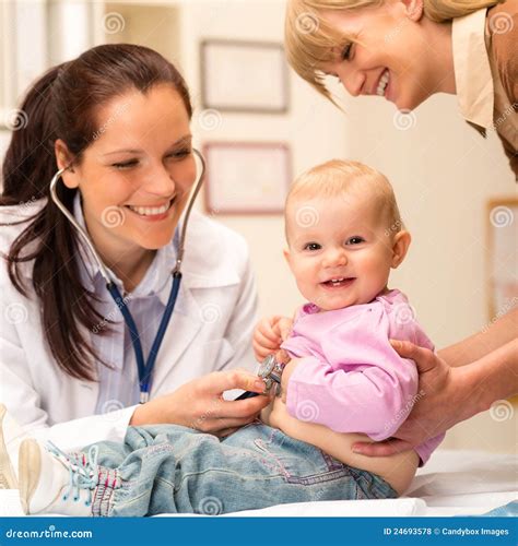 Pediatrician Examine Baby With Stethoscope Royalty Free Stock Photos ...