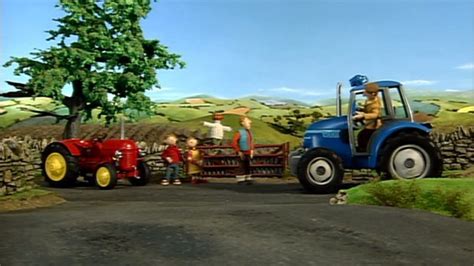 Watch Little Red Tractor - Series 1 - Episode 1 Online Free