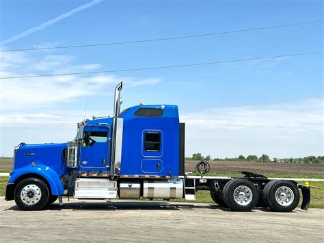 2018 Kenworth W900 - IL Truck Group