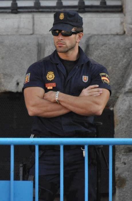 Spanish National Police. Policía Nacional Española. | Beaux hommes ...