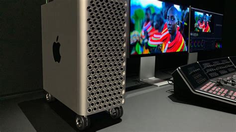 This Apple Mac Pro Wheels Kit Moves Your Computer