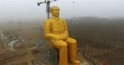 Giant gold Chairman Mao statue built in China is 120ft tall and cost £314,000 - Mirror Online