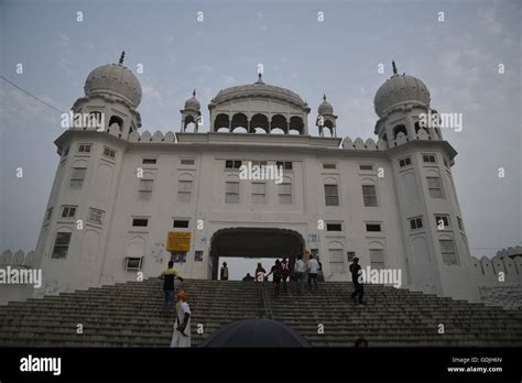 Anandpur sahib gurudwara hi-res stock photography and images - Alamy