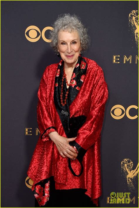 'Handmaid's Tale' Author Margaret Atwood Joins Cast at Emmys 2017 ...