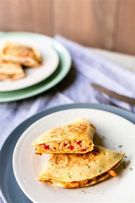 Breakfast Egg Quesadillas {+ video recipe} - The Tortilla Channel