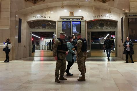 New York to deploy 750 National Guard soldiers to check bags on subway | Reuters