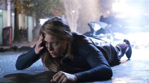 Christmas comes early as Supergirl’s mid-season finale delivers a great ...