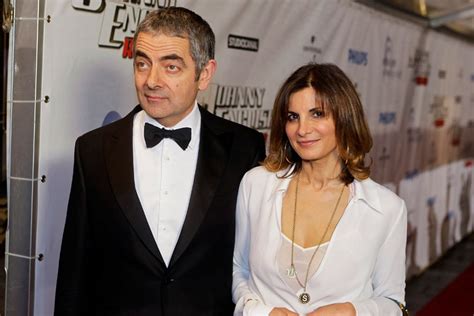 Rowan Atkinson and ex-wife Sunetra finally granted divorce - Nigerian ...