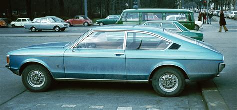 File:Ford Granada Coupe 1973 in Vienna.jpg - Wikimedia Commons