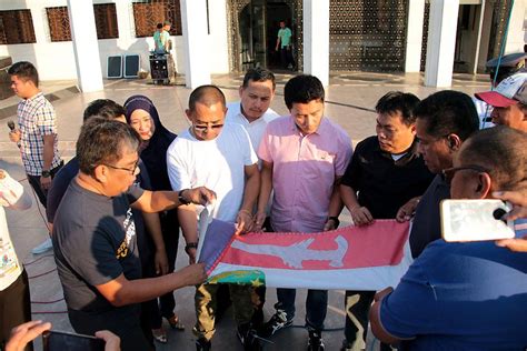 ARMM flag turned over to Bangsamoro Museum | Photos | GMA News Online