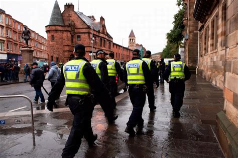 In pictures: Loyalist protest of Irish Unity march in Govan - Daily Record