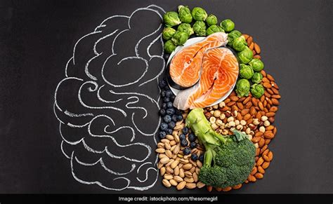 Foods For Brain: 10 Essential Nutrients That Can Sharpen Your Brain