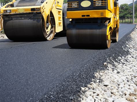 Comprehensive Guide To Asphalt Resurfacing Vs Replacement - Saguaro Asphalt