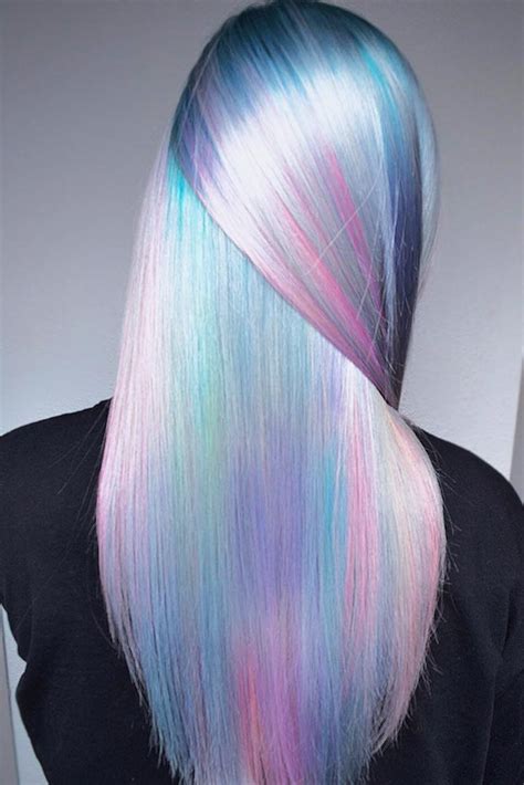 35 Tips & Illuminant Shades To Rock Magical Holographic Hair