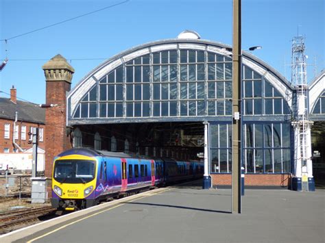 Darlington railway station © Thomas Nugent cc-by-sa/2.0 :: Geograph ...