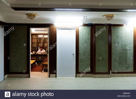 Kowloon mosque hi-res stock photography and images - Alamy