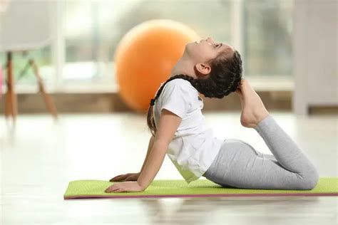 8 Benefits of Yoga for Kids | Wake Up World