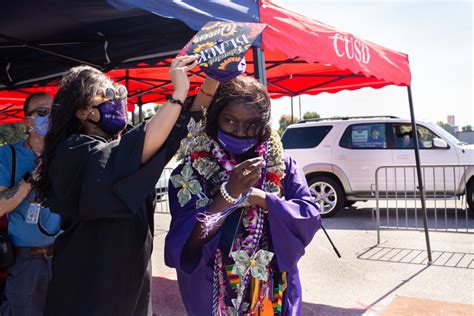 Drive-through graduations in the coronavirus era - Los Angeles Times