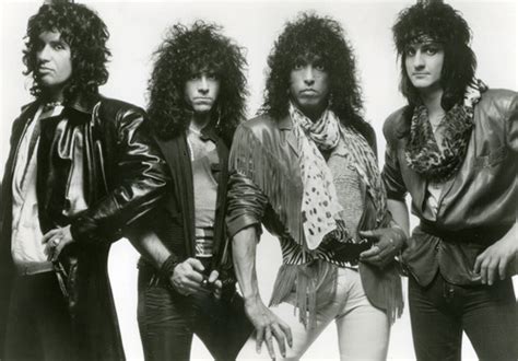 Retro-Awesomeness (An 80s Blog): Kiss In the 80s