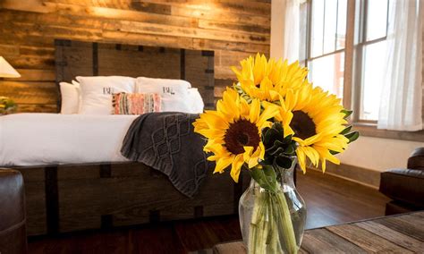 A Look Inside Ree Drummond’s Wildly Popular New Hotel, The Pioneer Woman Boarding House ...