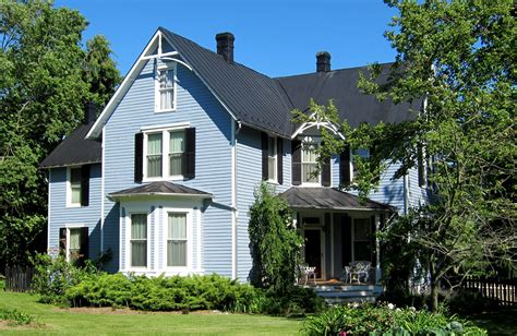 Victorian Style Houses in 19th Century America