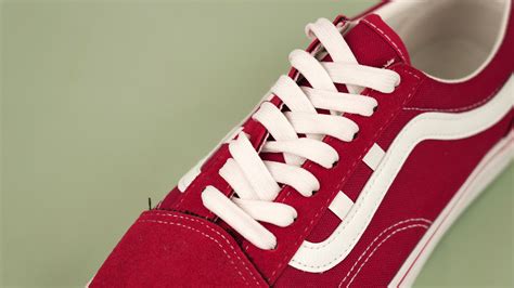 How to Lace Vans Shoes: 3 Cool Threading Methods