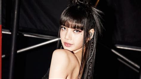 “Sorry for worrying you”: BLACKPINK’s Lisa apologizes for not performing her solo stage due to ...