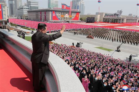 Telex: Katonai felvonulás nélkül ment le Észak-Korea legnagyobb állami ünnepsége