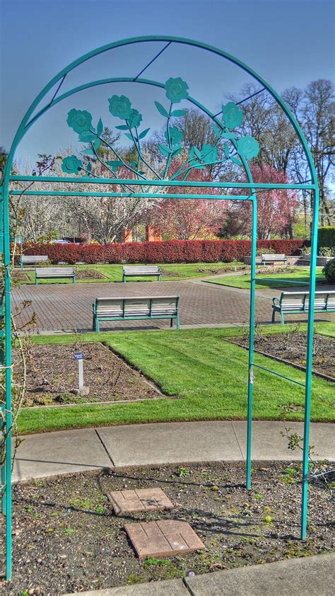 Thom Zehrfeld Photography : North Clackamas Park in HDR