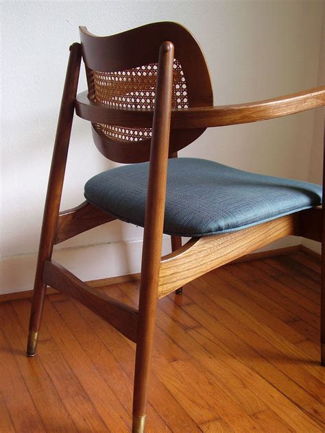 MCM Caned Back Desk Chair | Mid century modern desk chair, Danish ...