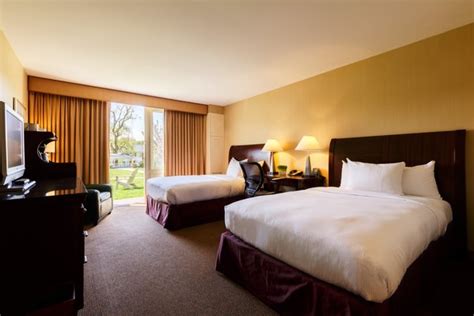 SLEEPY HOLLOW HOTEL - Updated May 2024 - 70 Photos & 78 Reviews - 455 S ...