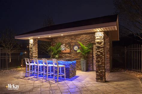 Outdoor Kitchen & Grill Lighting Ideas