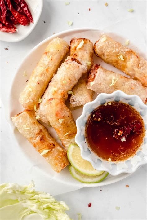 Vietnamese Fried Spring Rolls With Dipping Sauce — Damn, Spicy!