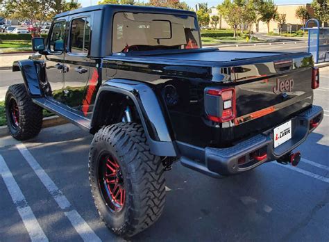 2020 Jeep Gladiator Pace Edwards JackRabbit Retractable Hard Tonneau Cover - Aluminum and Vinyl ...