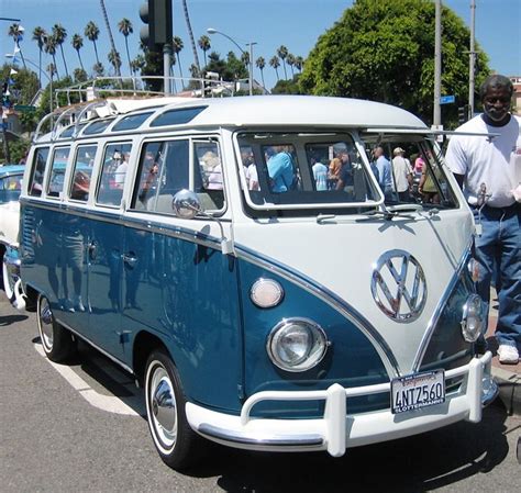 VW Bus 21 Window | Belmont Shore CA show. Complete restorati… | Stan F | Flickr