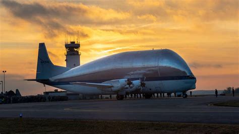 NASA's goofy Super Guppy plane delivers Orion moon capsule for testing ...