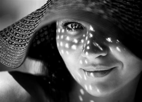 Light Creative Black And White Portrait Photography - canvas-review