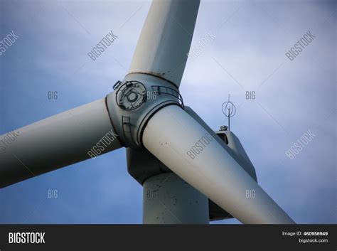 Close- Hub Wind Image & Photo (Free Trial) | Bigstock