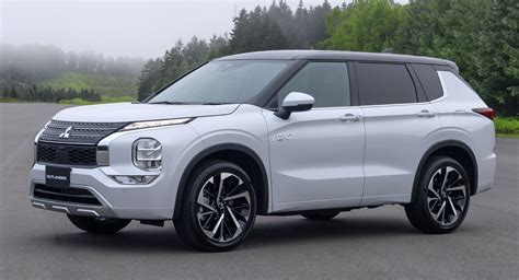 2024 Mitsubishi Outlander Phev Sel Review