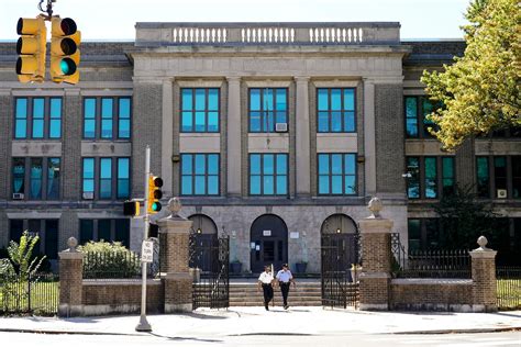 Roxborough High shooting: Philly teachers, students discuss gun ...